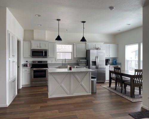 #117N Kitchen, plenty of cabinets, SS applances and diningroom