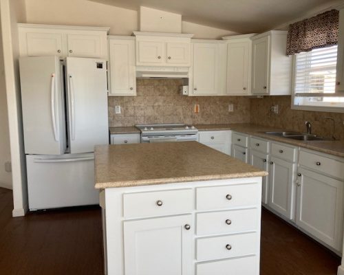 #188 N Island with storage space